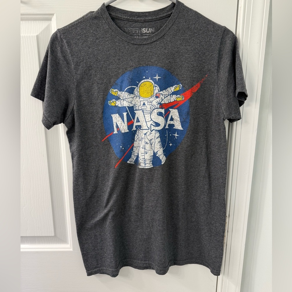 Fifth Sun NASA T-shirt small